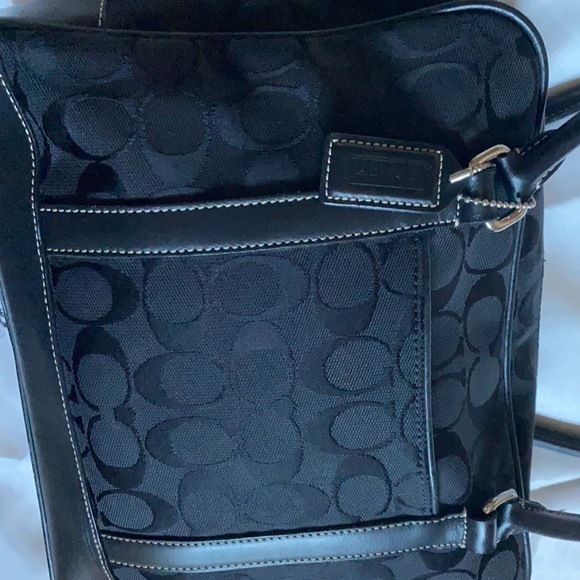 Coach all Black In Signature Canvas leather double handle silver detail - Picture 3 of 11